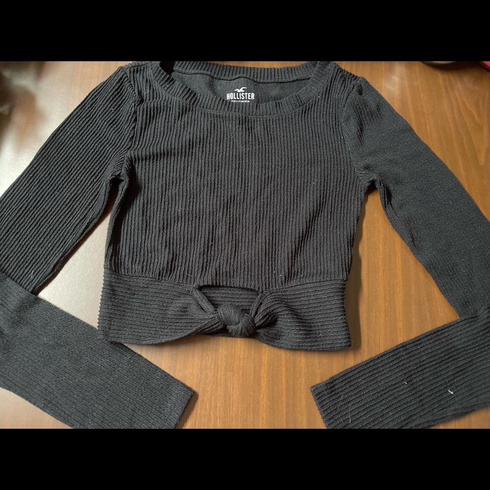 Hollister Long Sleeve Crop Top